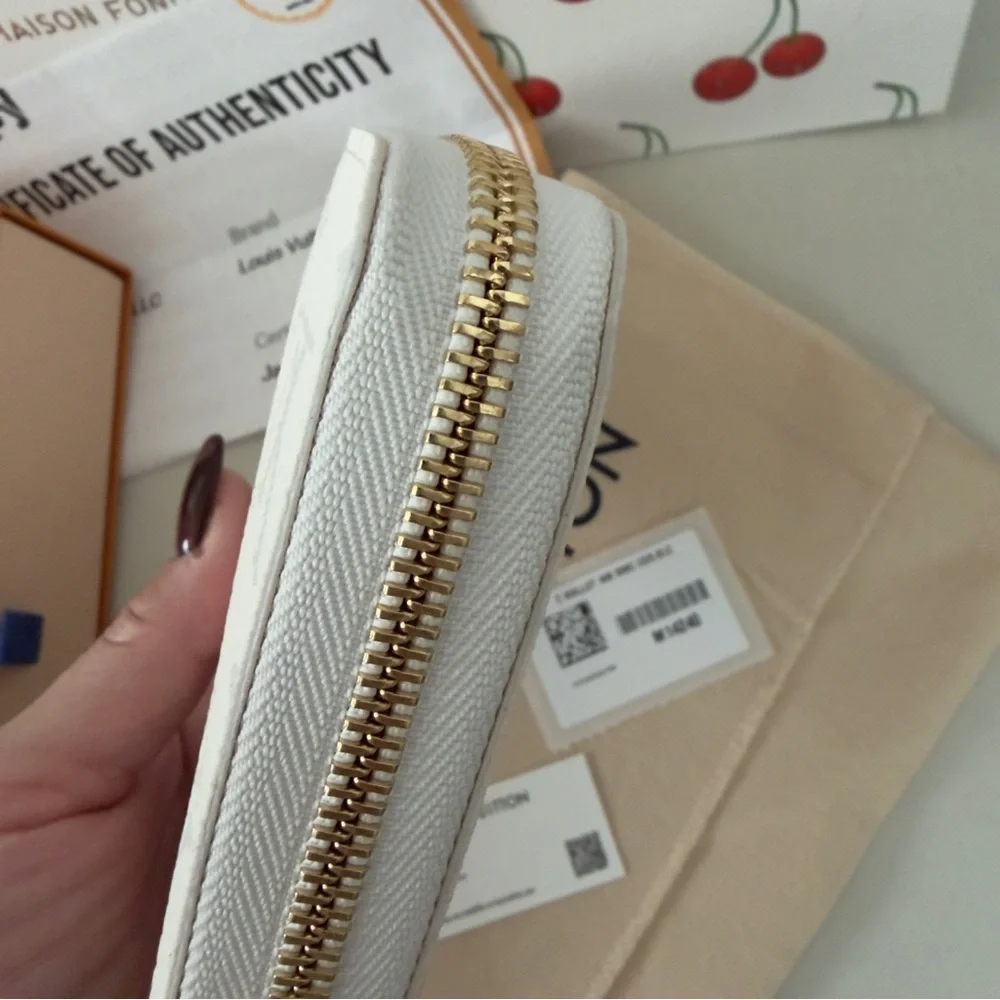 Louis Vuitton Takashi Murakami Cherry Cerise White Monogram Wallet COA M14240